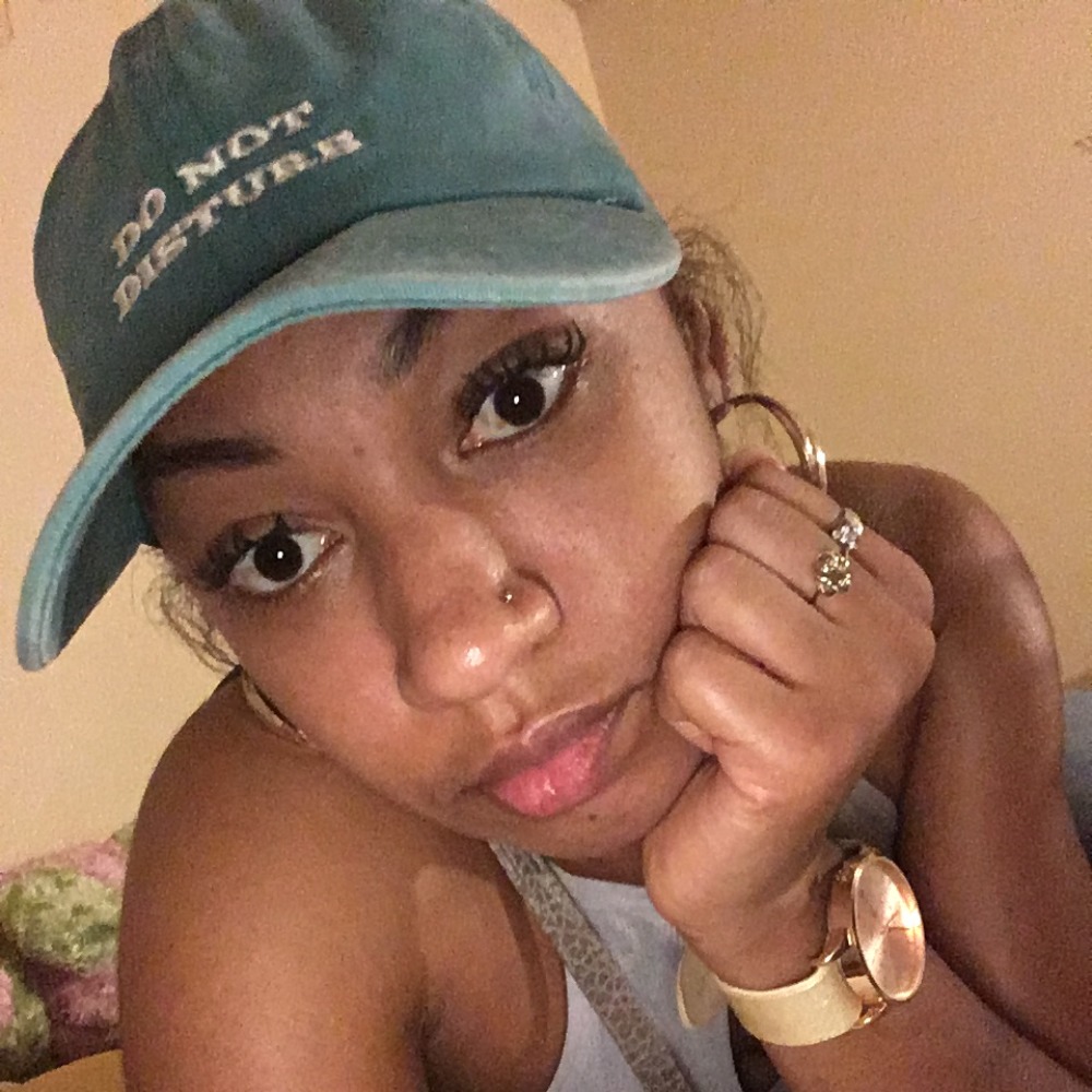 Meet your Posher, Sade